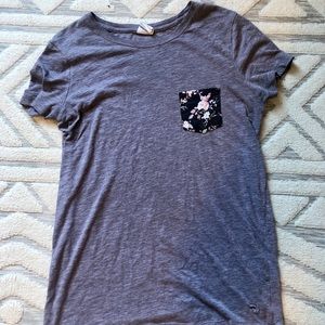 Victoria’s Secret PINK t-Shirt with Floral Pocket